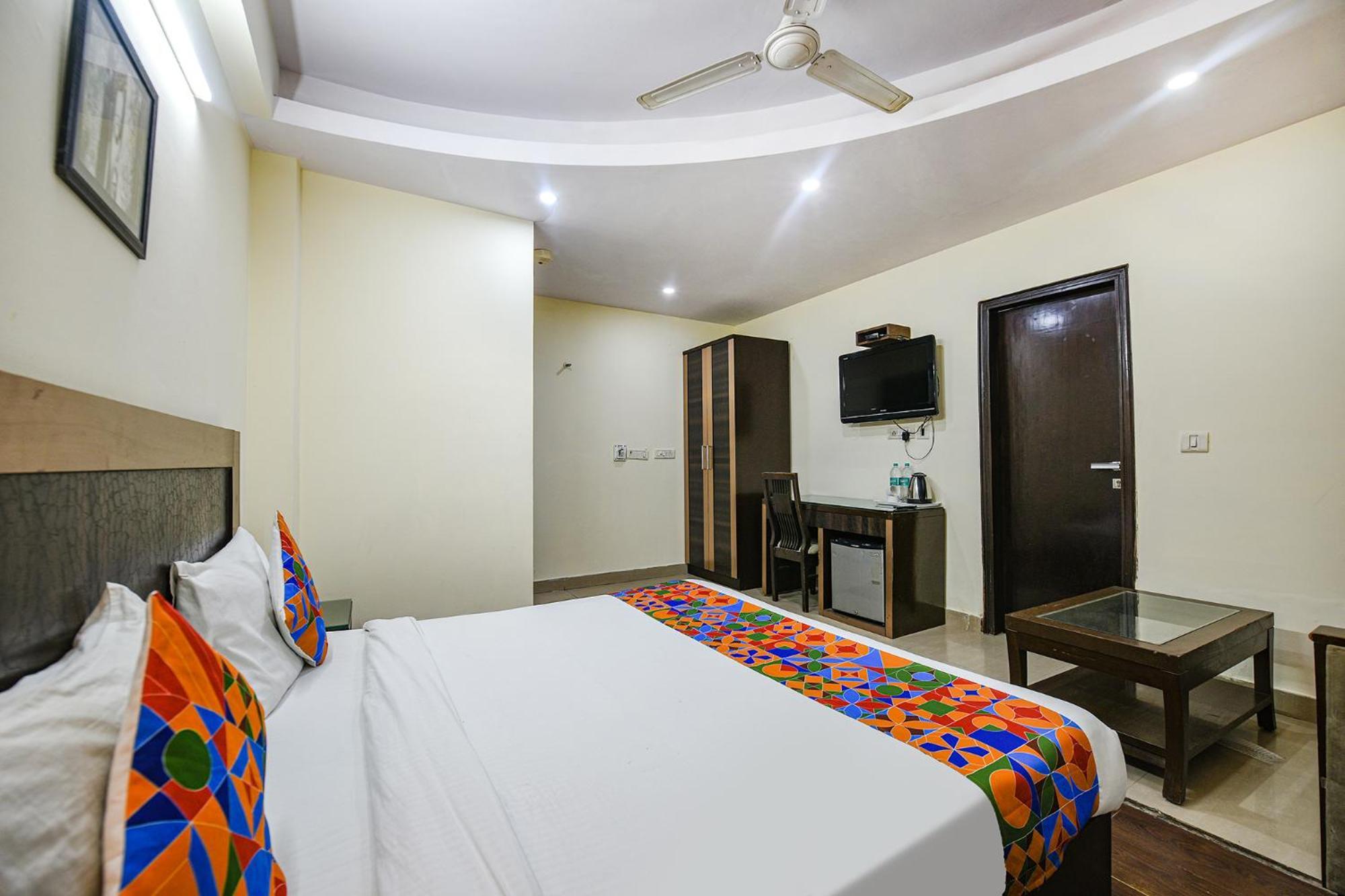 Fabhotel Swiss International Patel Nagar New Delhi Exterior photo