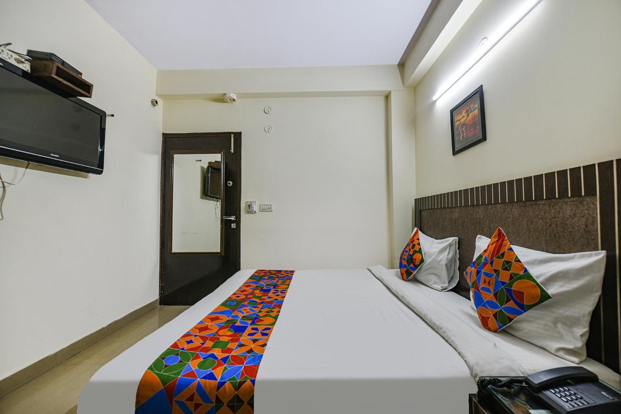 Fabhotel Swiss International Patel Nagar New Delhi Exterior photo